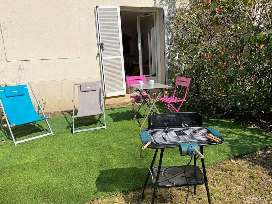 Appartement Cosy Avec Jardin Privatif Et Garage فونتانبلو المظهر الخارجي الصورة